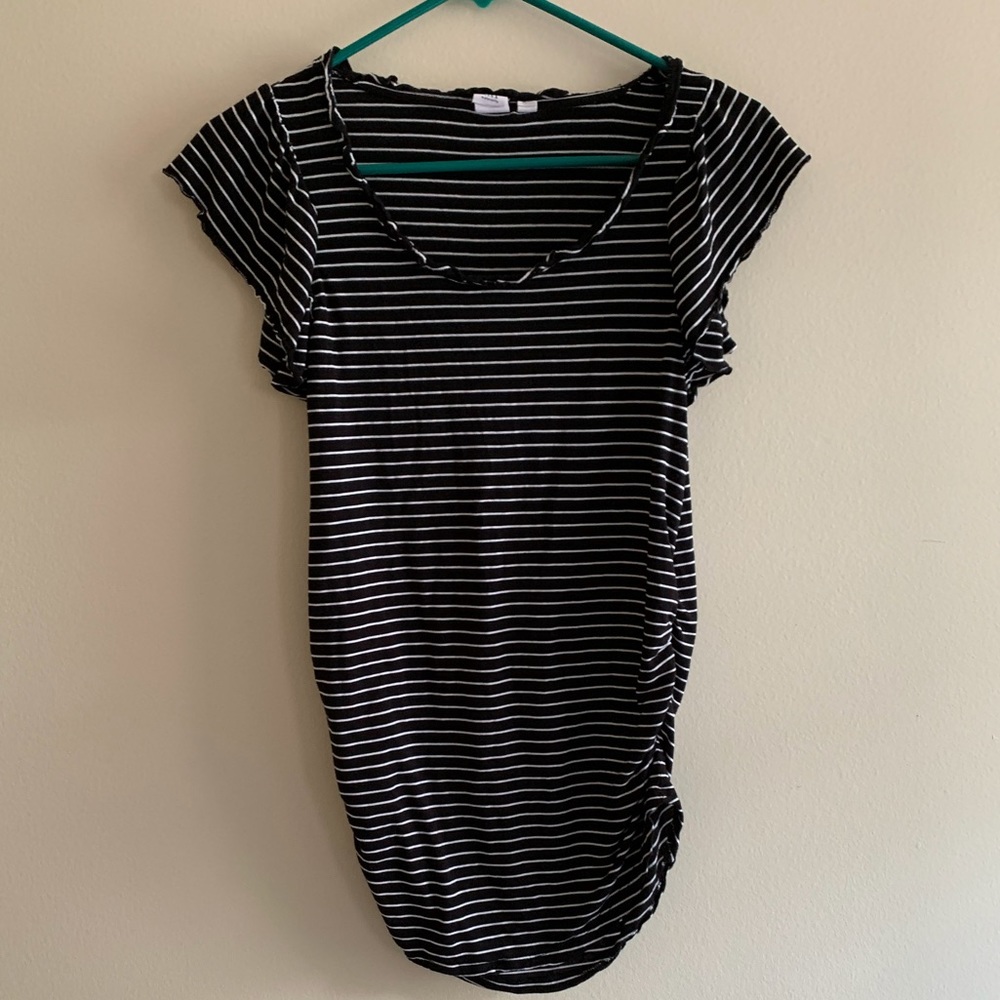 Gap Maternity ruffle trimmed shirt
